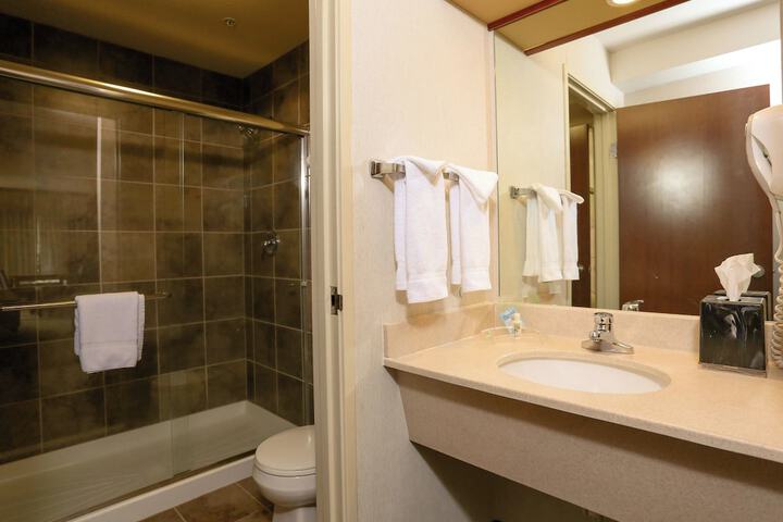 Holiday Inn West Yellowstone by IHG.
