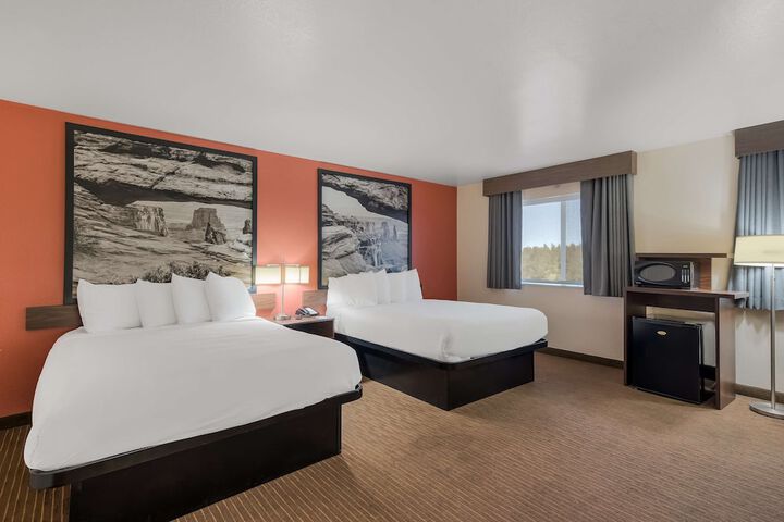 Room 18 of 29