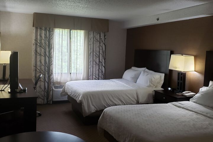 Holiday Inn Express Grove City by IHG