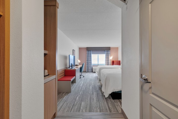 Room 25 of 44