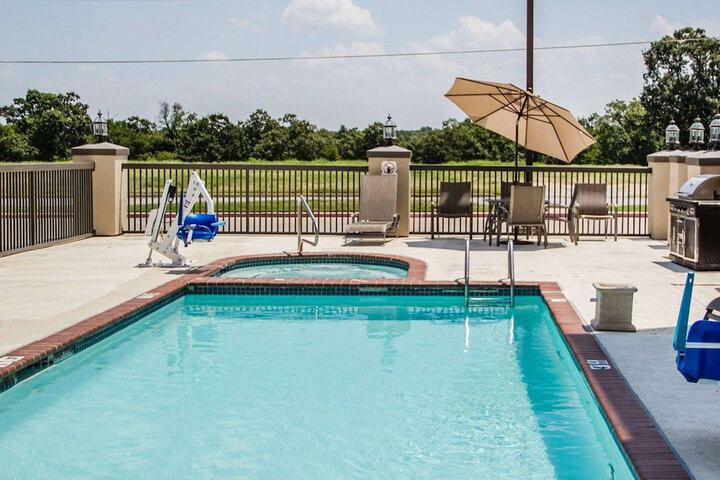 Pool 5 of 30