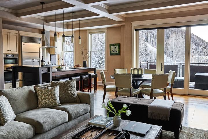Element 52 Auberge Collection