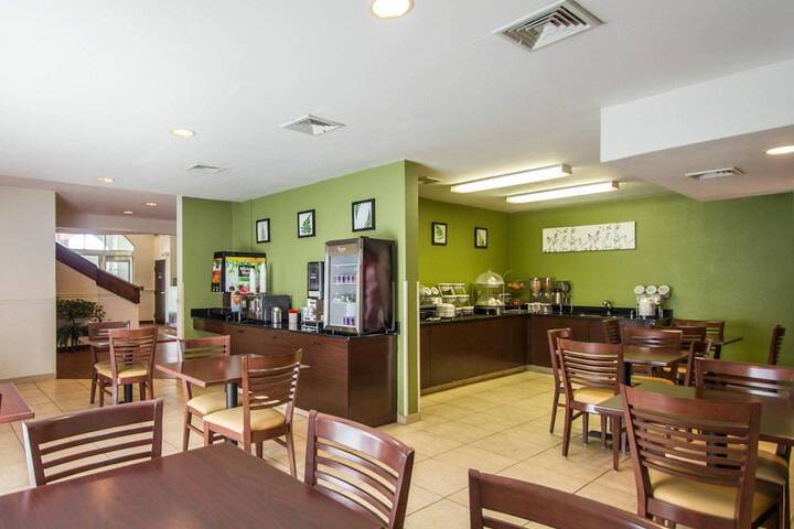 Sleep Inn & Suites Niantic North
