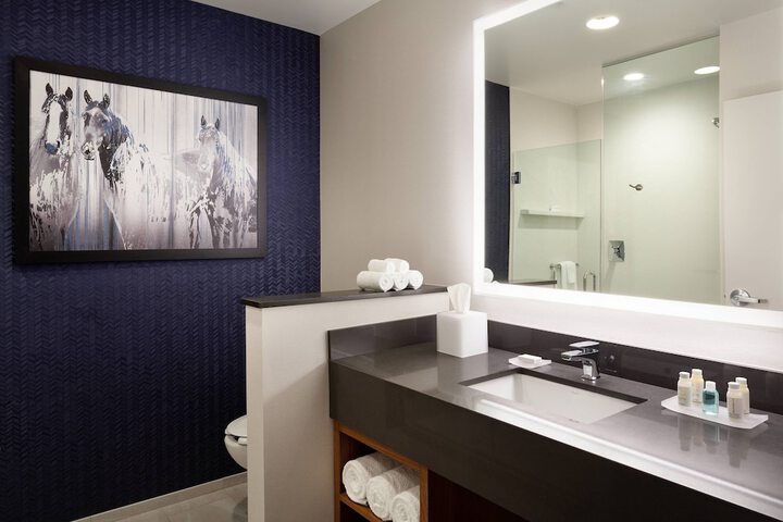 Room 16 of 21