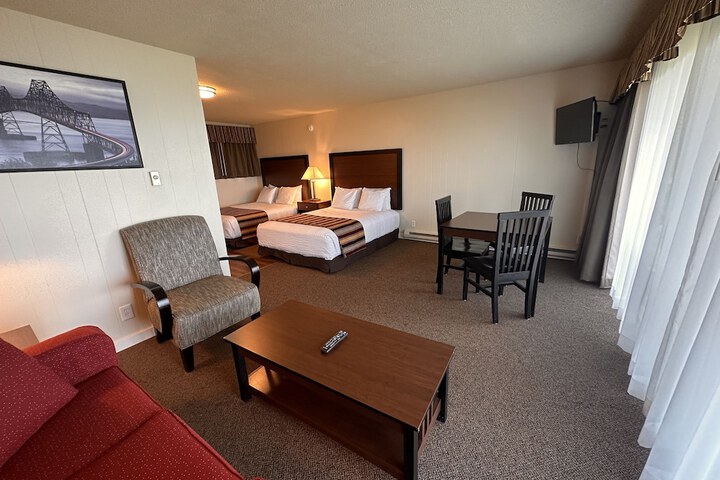 Room 43 of 181