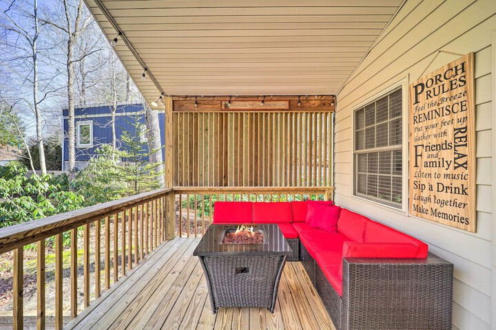 Mountain Getaway Home in a Resort Community!