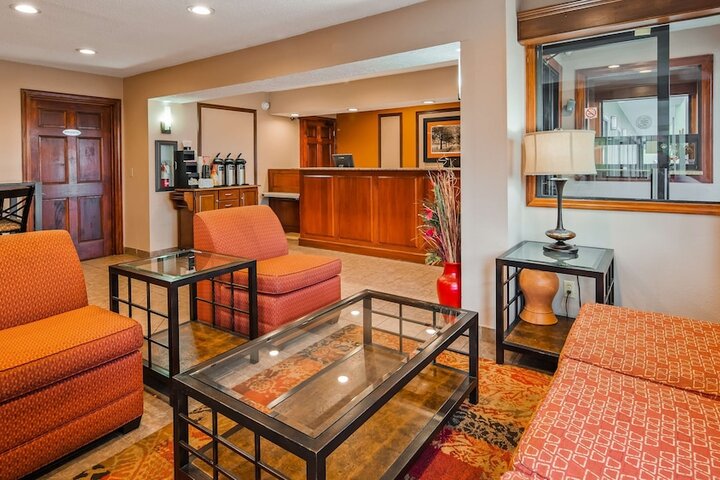 Hotel Interior 11 of 34