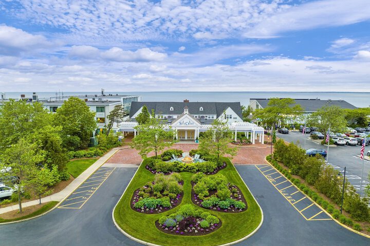 Sea Crest Beach Resort