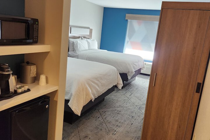 Room 13 of 56