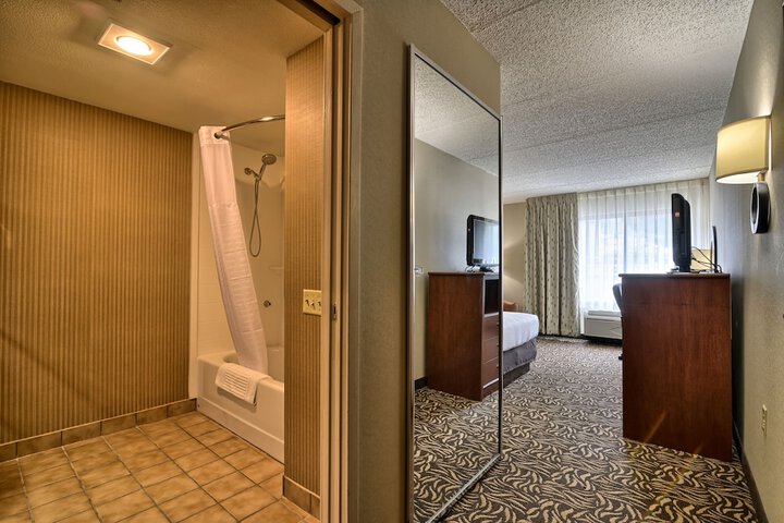 Room 11 of 24