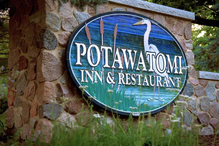 Potawatomi Inn & Cabins