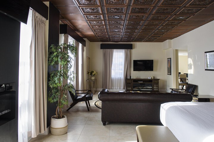Americus Hotel Unscripted by Hyatt
