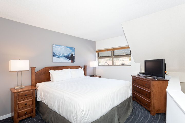 Room 122 of 182