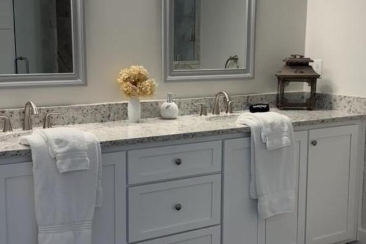 The Bed and Breakfast at Peace Hill Farm
