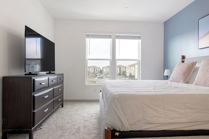 Landing Furnished Apartments near Lake Apopka