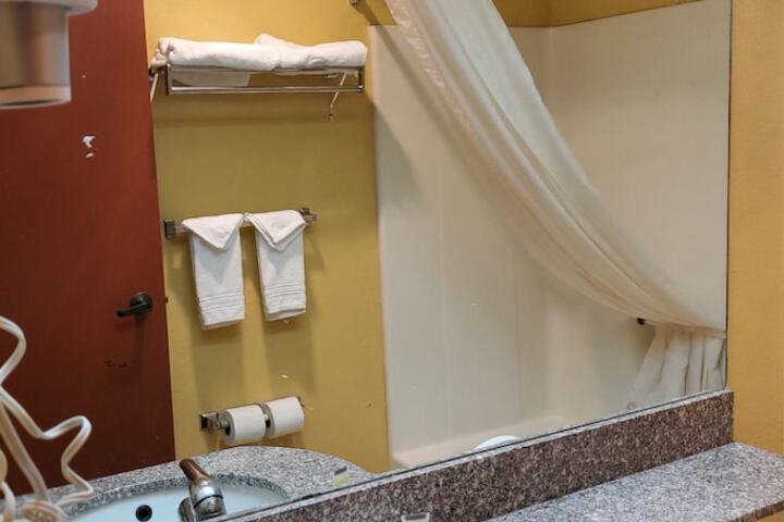 Microtel Inn & Suites by Wyndham Gatlinburg