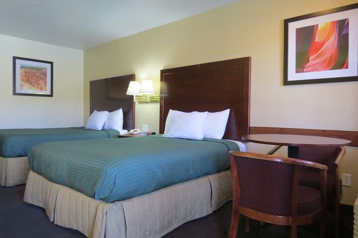 Room 21 of 34
