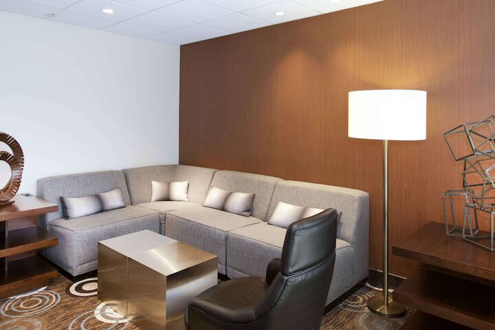 Embassy Suites by Hilton Detroit Livonia Novi
