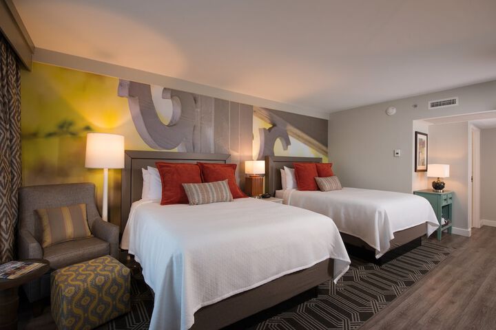 Room 32 of 100