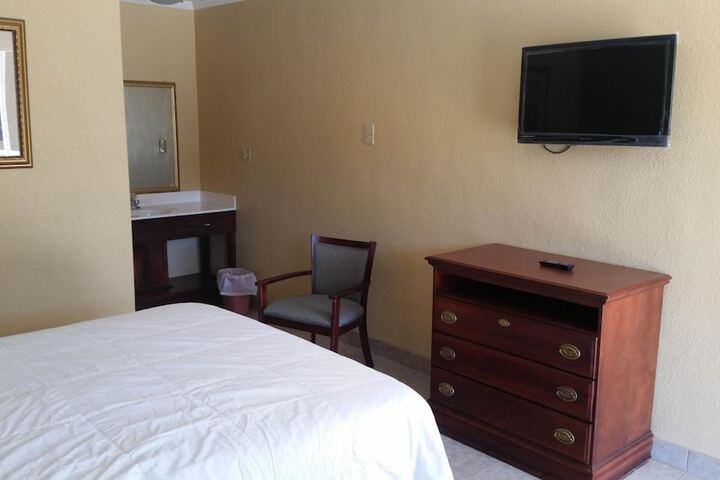 Room 20 of 34