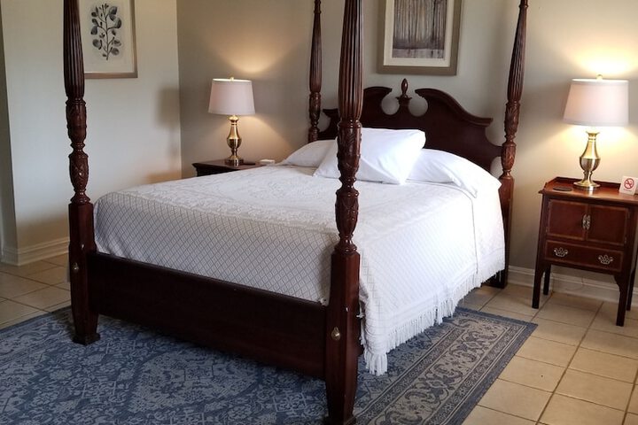 Greenwood Plantation B & B