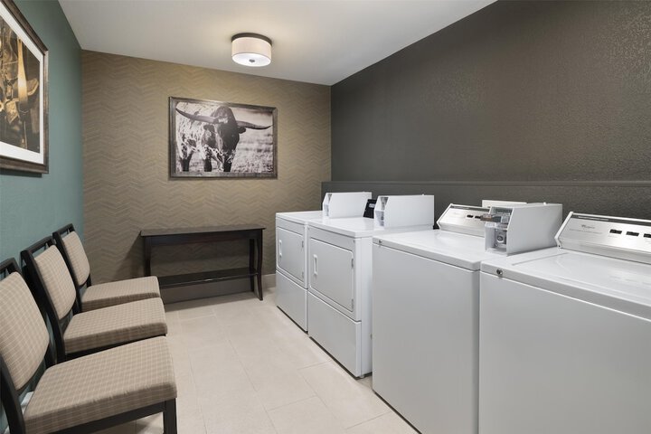 Best Western Plus Frontier Inn