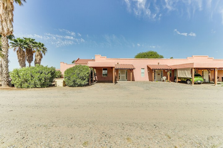 Arizona Desert Vacation Rental w / Pool Access!