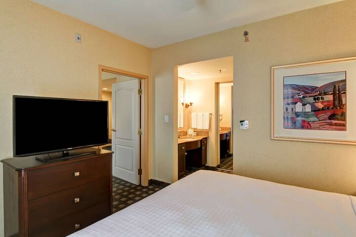 Room 27 of 60