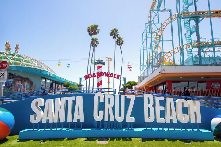 Carousel Beach Inn