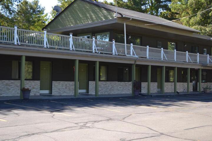 Mount Holyoke Inn