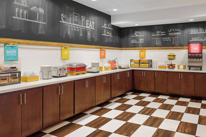 Hampton Inn & Suites Ridgecrest