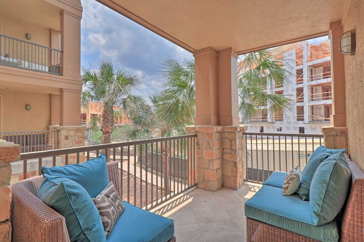 Lake LBJ Condo w / Balcony & Shared Boat Docks