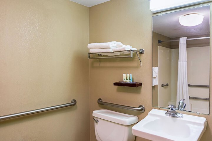Room 20 of 48