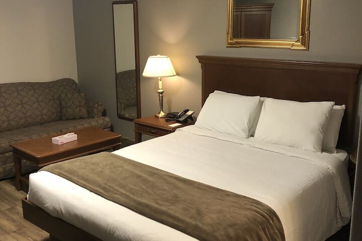 Talbot Trail Inn & Suites