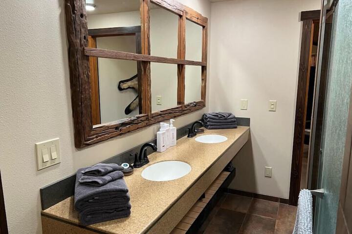 Room 7 of 41