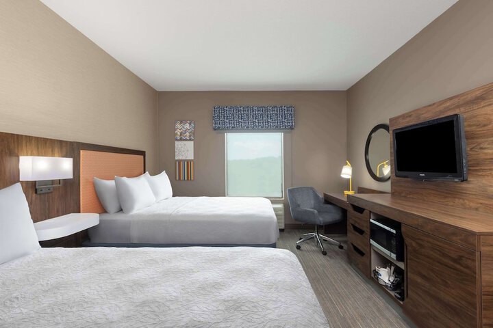 Room 33 of 39