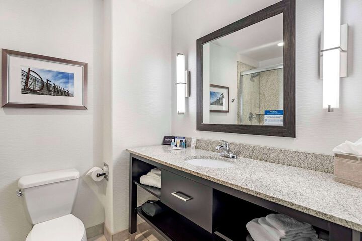 Comfort Inn & Suites Brighton Denver NE Medical Center