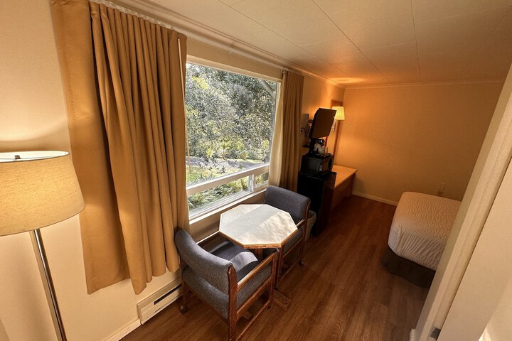 Room 138 of 181