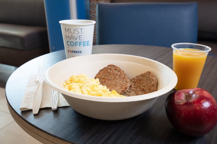 Breakfast/Coffee Service 48 of 62
