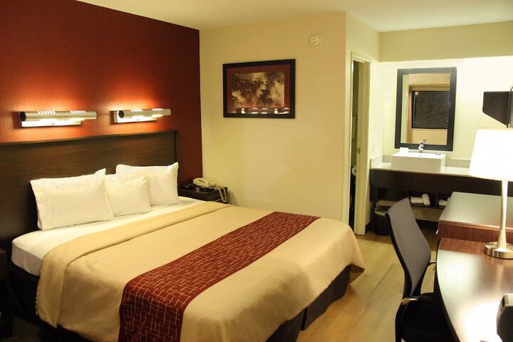 Room 11 of 27