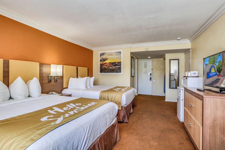 Room 27 of 44