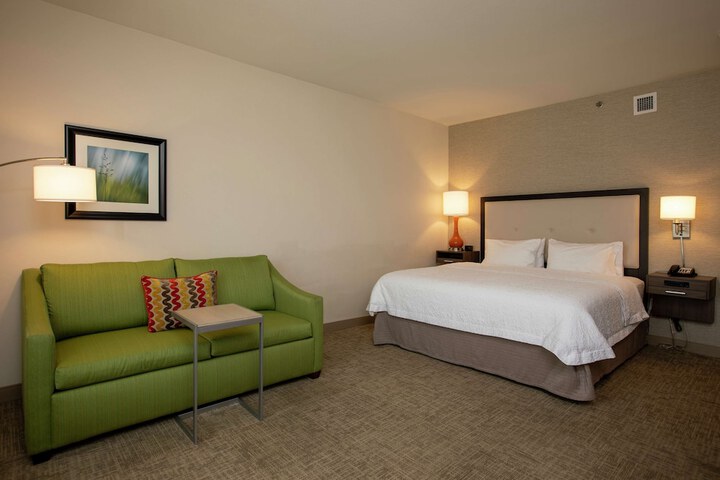 Room 9 of 29