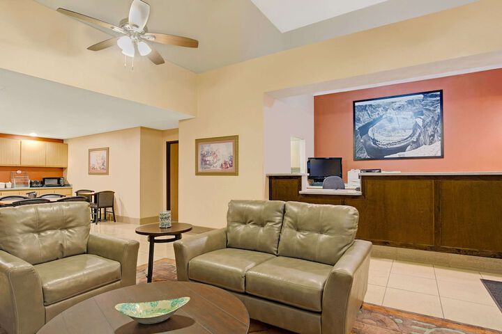 Hotel Interior 6 of 19