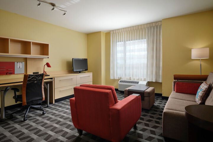 Room 19 of 32