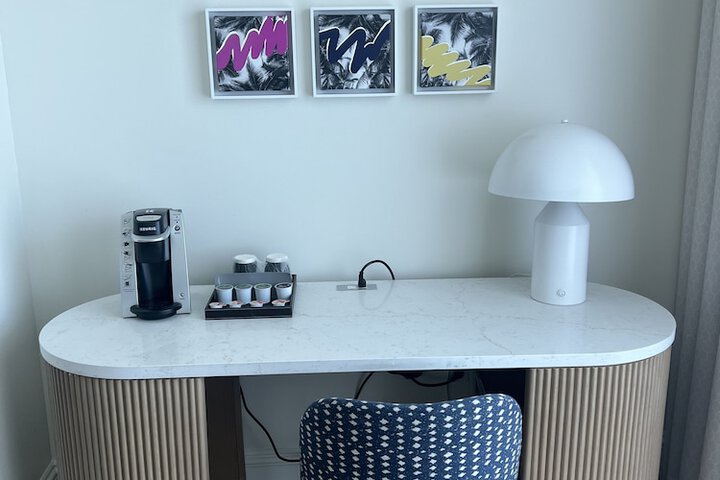 Room 53 of 77