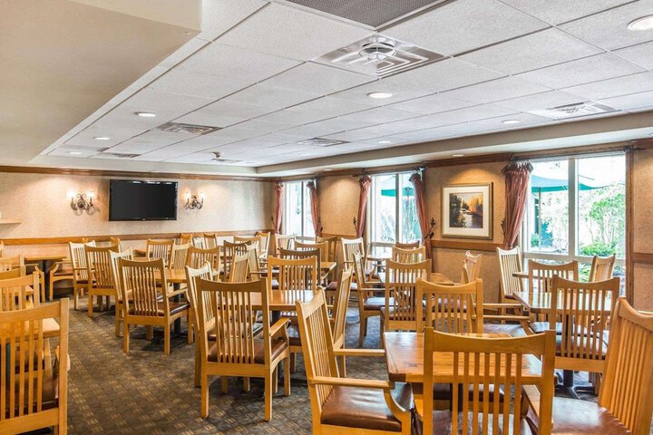 Econo Lodge Pigeon Forge Riverside
