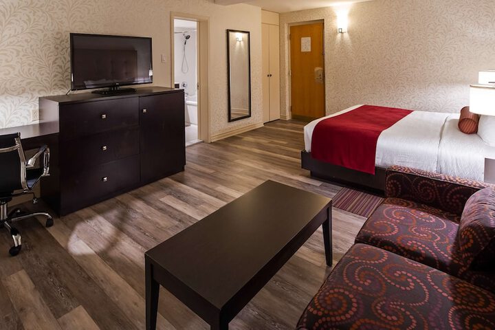 Room 18 of 37