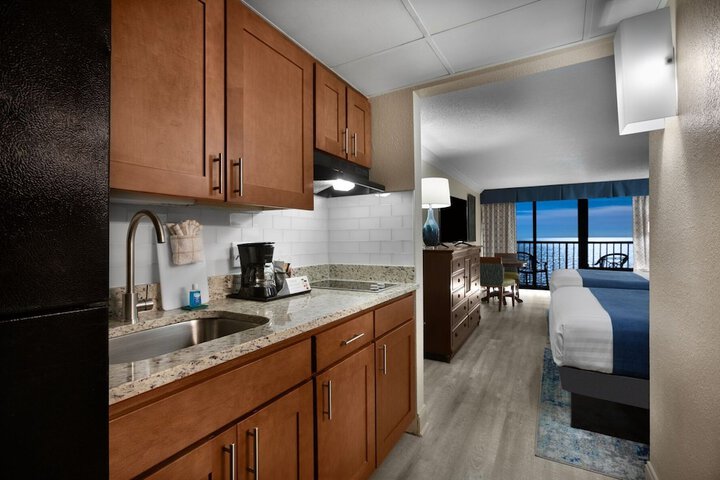Sea Crest Oceanfront Resort