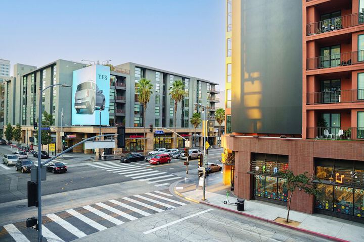 W Hollywood