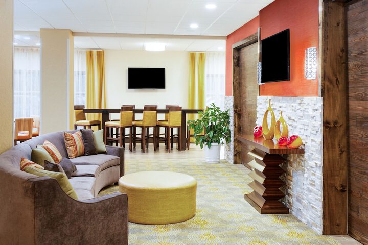 Hotel 3 of 34